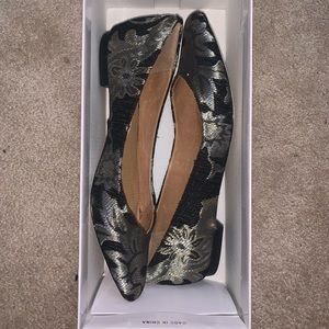 *BRAND NEW NEVER WORN* Corso Como 8 1/2 Flats